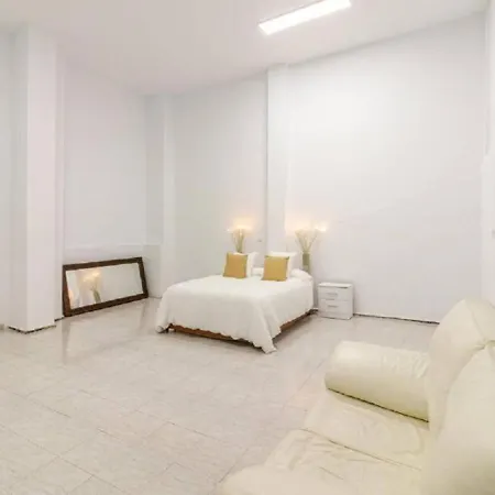 Vive Con Estilo Y Luz En Rayito De Sol